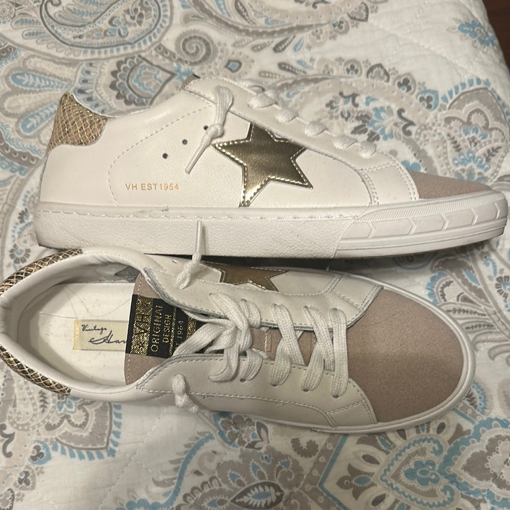Vintage Havana Sneakers